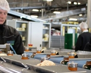 With the multihead solution we can realize the same production with 5 fewer employees.